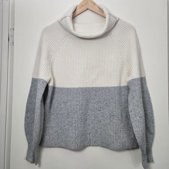Ann Taylor 100% Cashmere Colorblock Mock Turtleneck Sweater M Soft Cozy Neutral - Picture 2 of 9
